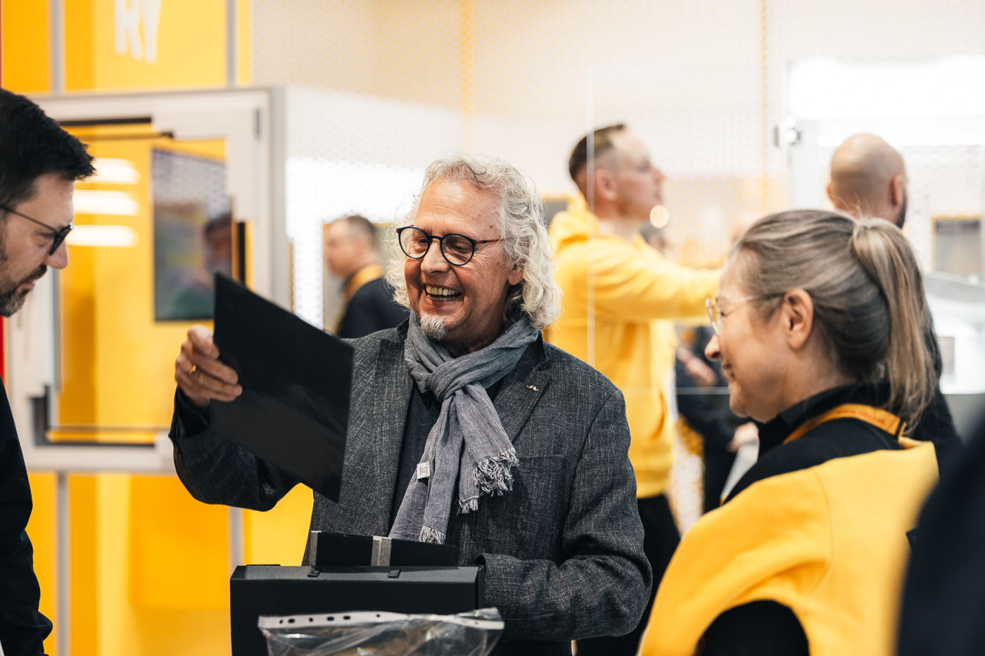Zufriedene Kunden und tolle Beratung bei Sika - fotografisch eingefangen